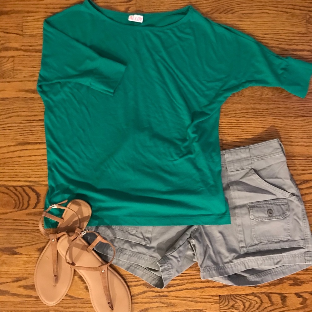 Cabela’s 7 Pocket Hiking Shorts